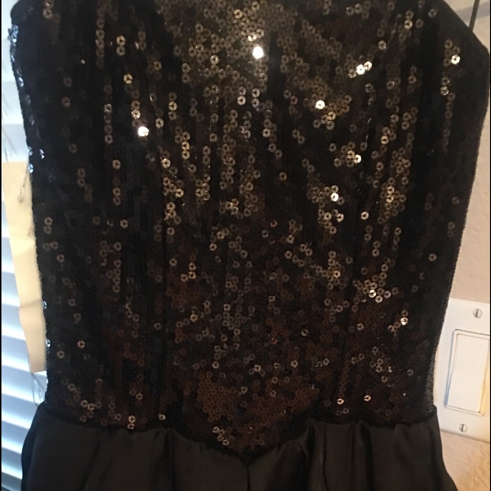 Black Sequin Bubble Gown Mini - image 1